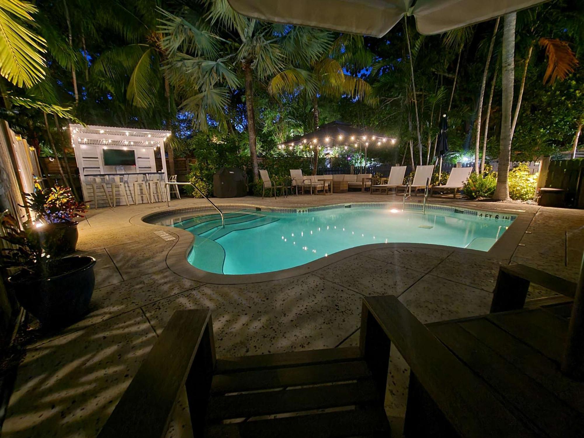 Duval Street Suite W Parking And Pool คีย์เวสต์ ภายนอก รูปภาพ